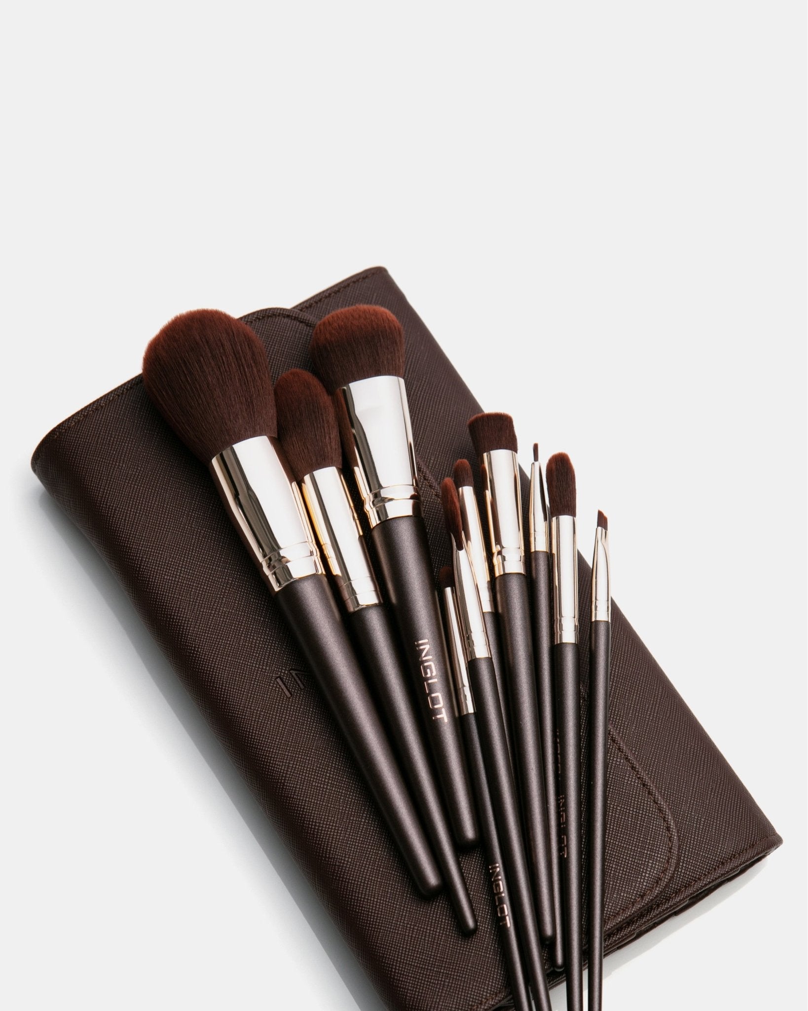 Inglot Makeup Brush Set In A Case - Give Us Beauty