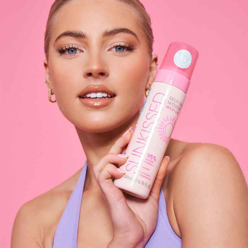 Sunkissed Tanning Mousse Medium - Give Us Beauty