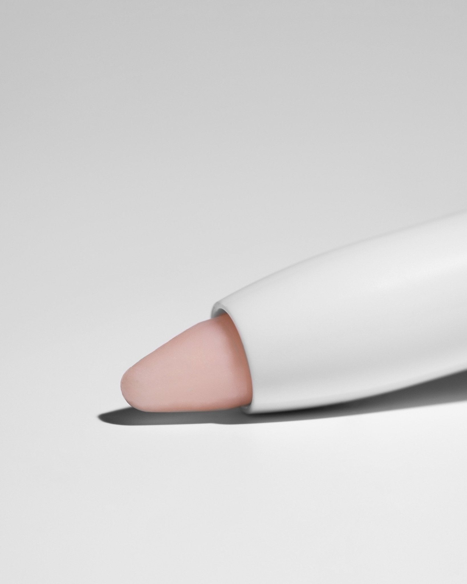 Inglot Holdon Lip Primer - Give Us Beauty