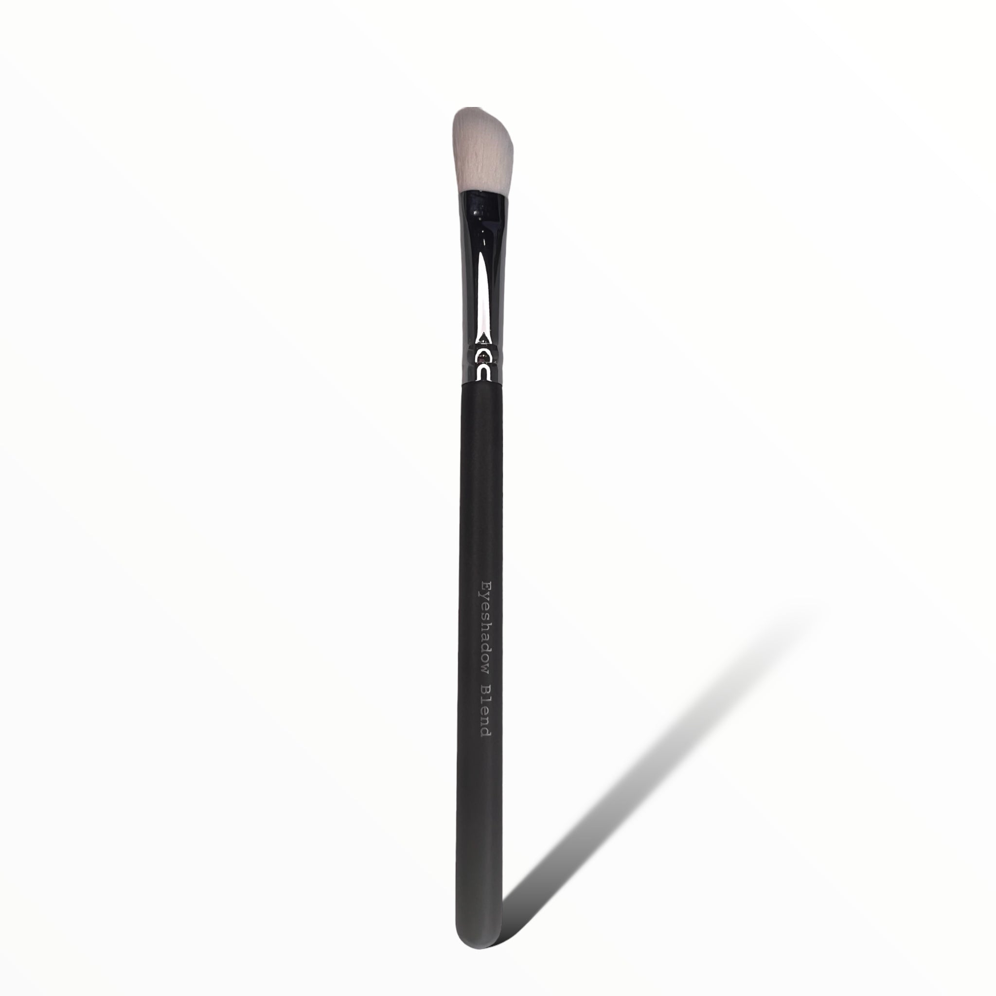 Eyeshadow Blend Brush | Grainne McCoy Cosmetics - eyeshadow-blend-brush-grainne-mccoy-cosmetics - Makeup Brush - Grainne McCoy Cosmetics -